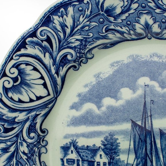 Vintage Porcelain Charger | Royal Sphinx Delfts Blue and White Plate | Holland - Picture 3 of 7